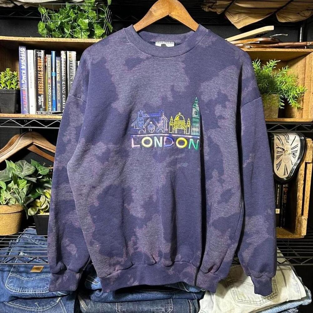 Vintage 90s London Embroidered Tie Dye Crewneck Navy Blue Sweatshirt Mens Small